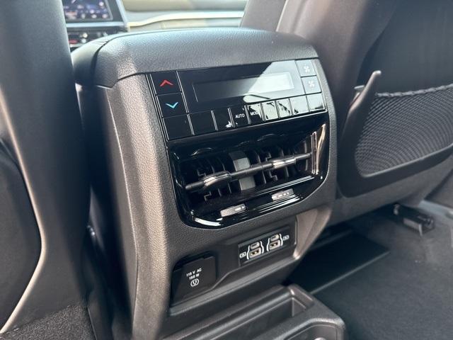 new 2025 Jeep Grand Cherokee L car, priced at $45,107