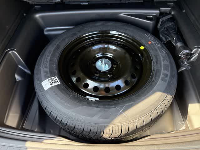 new 2025 Jeep Grand Cherokee car, priced at $42,683