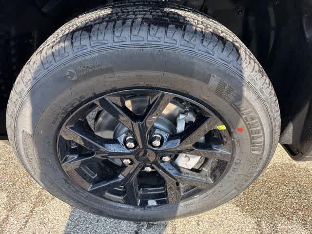 new 2025 Jeep Grand Cherokee car, priced at $42,683