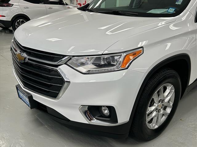 used 2021 Chevrolet Traverse car, priced at $27,700