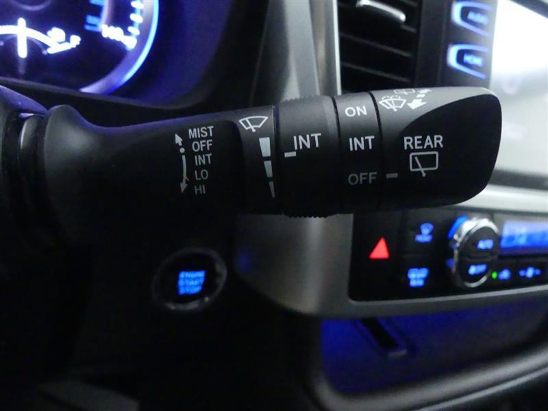 used 2015 Toyota Highlander car, priced at $18,250