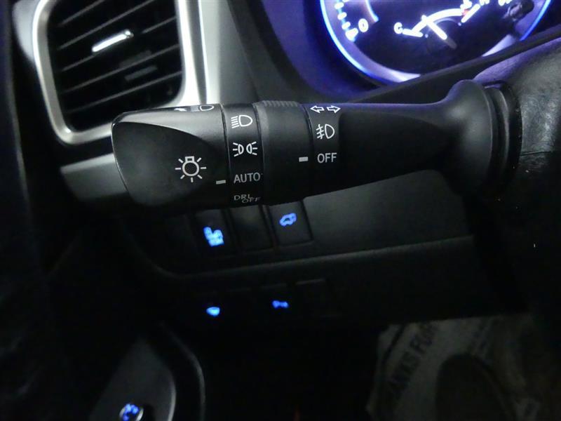used 2015 Toyota Highlander car, priced at $18,250
