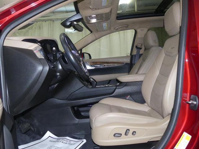 used 2021 Cadillac XT5 car, priced at $26,999