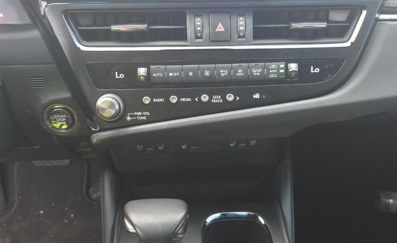 used 2024 Lexus ES 350 car, priced at $36,500