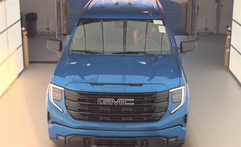 used 2022 GMC Sierra 1500 car, priced at $35,400