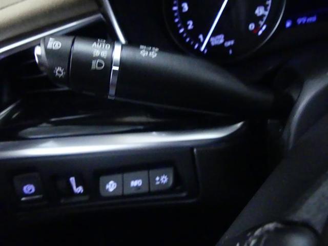 used 2022 Cadillac XT6 car, priced at $40,000