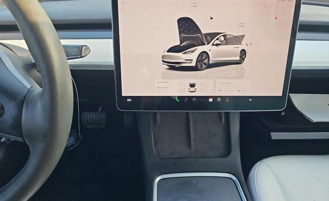 used 2022 Tesla Model 3 car