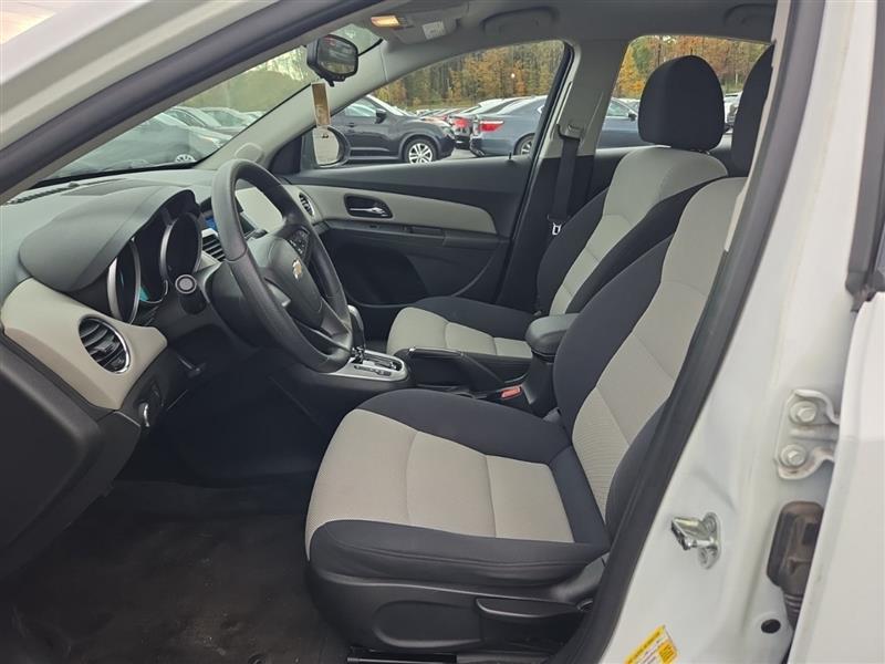 used 2016 Chevrolet Cruze Limited car, priced at $8,300