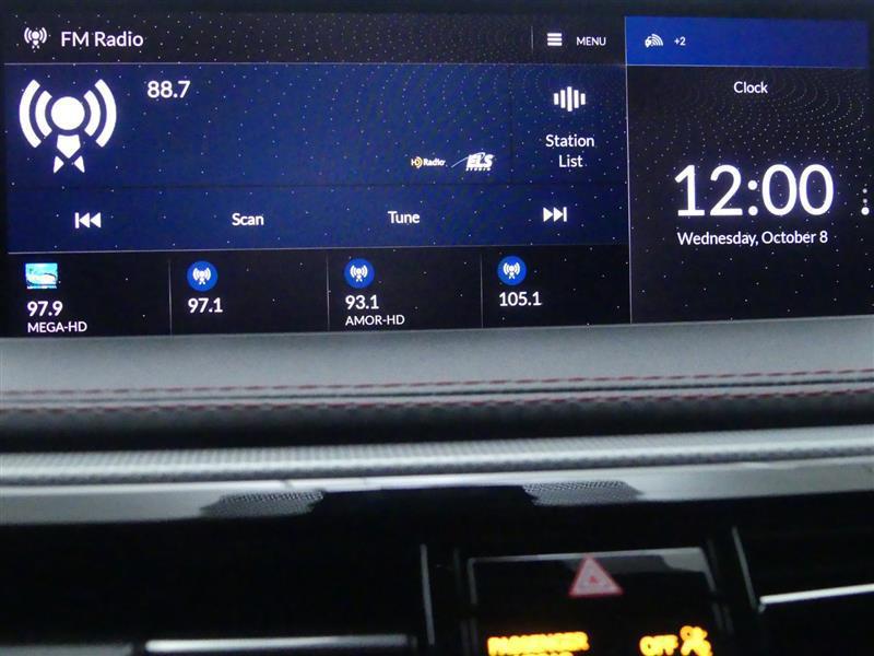 used 2023 Acura MDX car, priced at $40,000