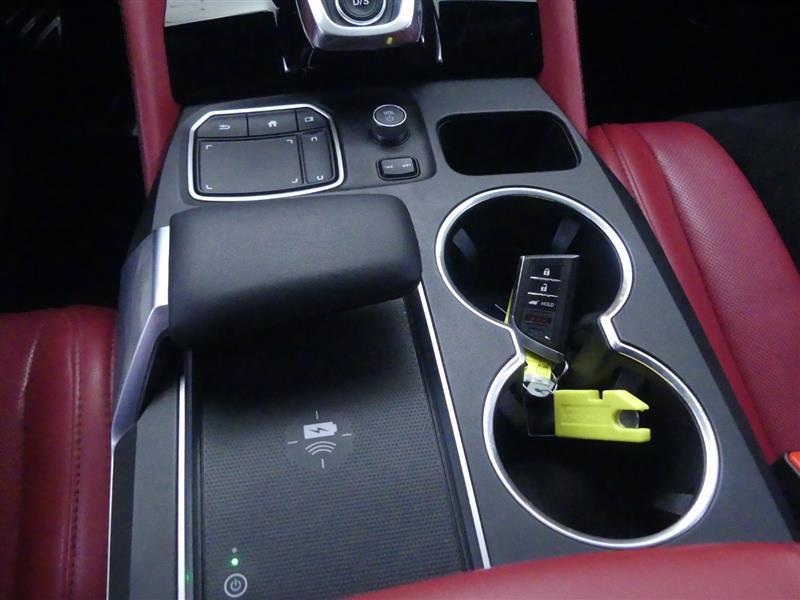 used 2023 Acura MDX car, priced at $40,000