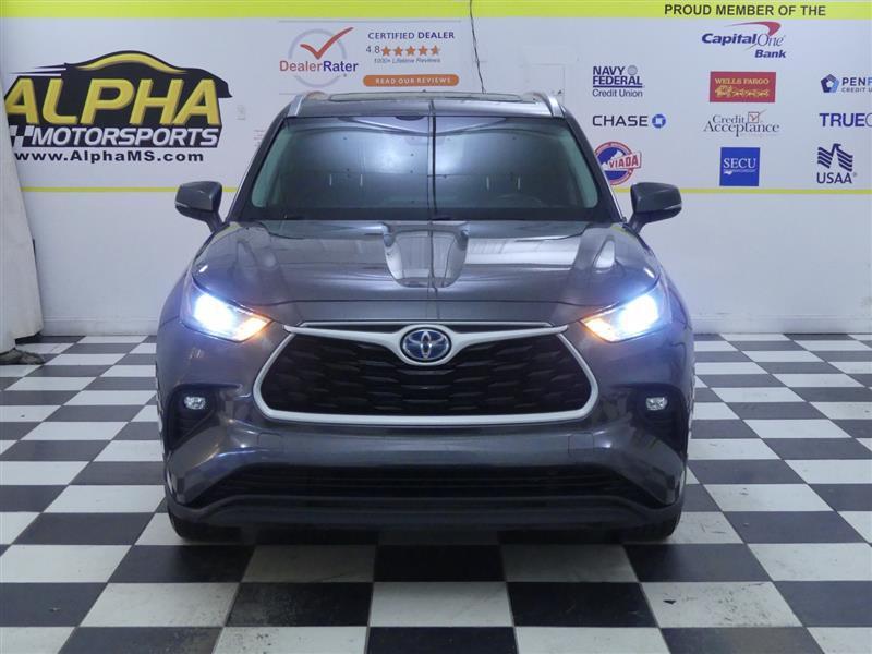 used 2021 Toyota Highlander Hybrid car, priced at $27,999