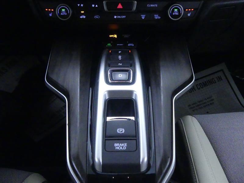 used 2021 Honda Clarity Plug-In Hybrid car, priced at $21,000