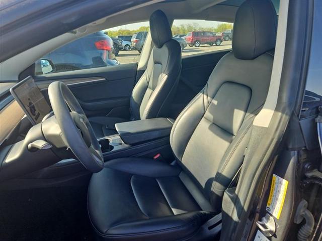 used 2021 Tesla Model 3 car, priced at $18,500