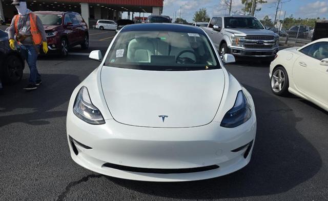 used 2022 Tesla Model 3 car