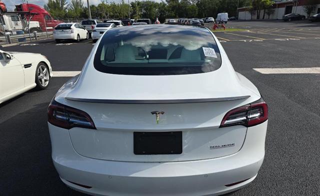used 2022 Tesla Model 3 car