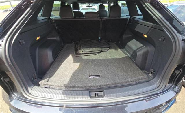 used 2021 Volkswagen Atlas Cross Sport car, priced at $21,900