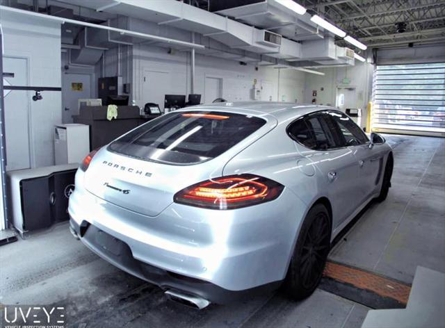 used 2016 Porsche Panamera car, priced at $25,500