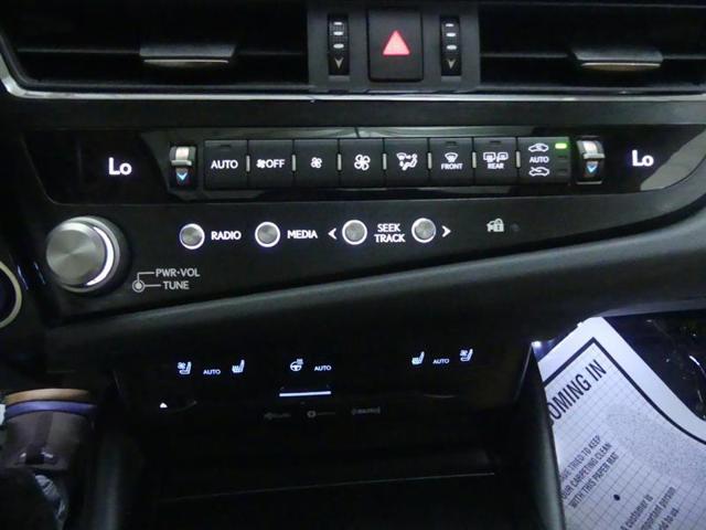 used 2022 Lexus ES 300h car, priced at $33,750