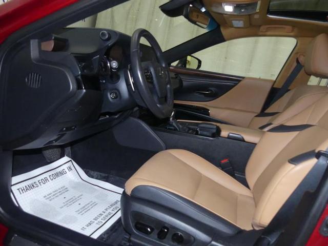 used 2022 Lexus ES 300h car, priced at $33,750