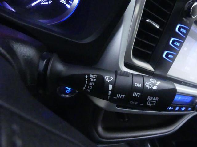 used 2019 Toyota Highlander Hybrid car, priced at $26,750