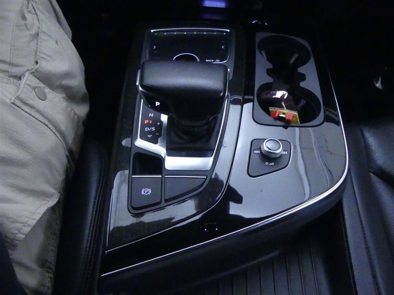 used 2019 Audi Q7 car, priced at $21,700