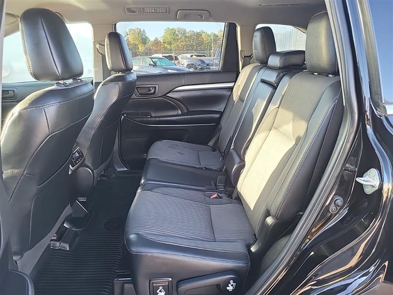 used 2019 Toyota Highlander car, priced at $23,999