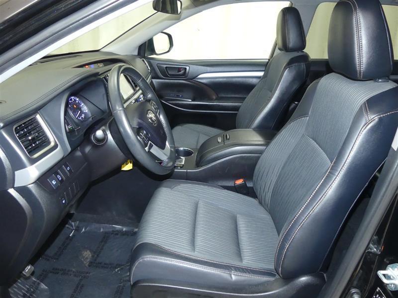 used 2019 Toyota Highlander car, priced at $23,999