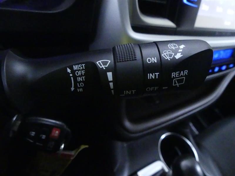 used 2019 Toyota Highlander car, priced at $23,999