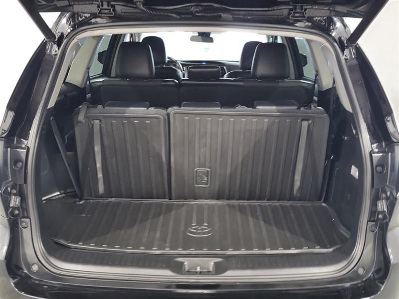 used 2019 Toyota Highlander car, priced at $23,999