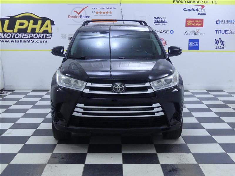 used 2019 Toyota Highlander car, priced at $23,999