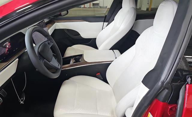 used 2022 Tesla Model S car, priced at $35,000