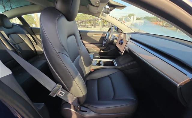 used 2022 Tesla Model 3 car, priced at $21,000
