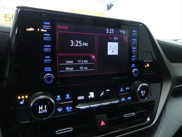 used 2022 Toyota Highlander car, priced at $31,999