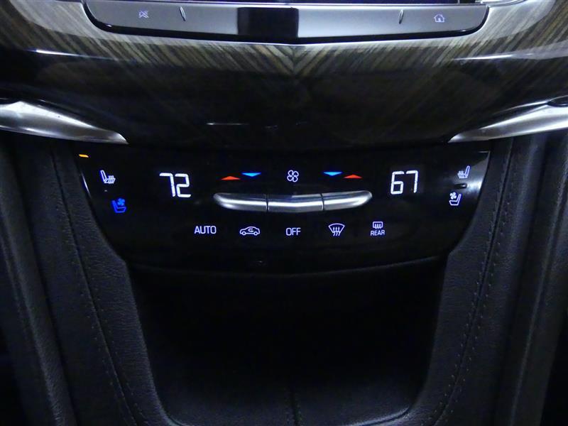 used 2022 Cadillac XT6 car, priced at $36,000