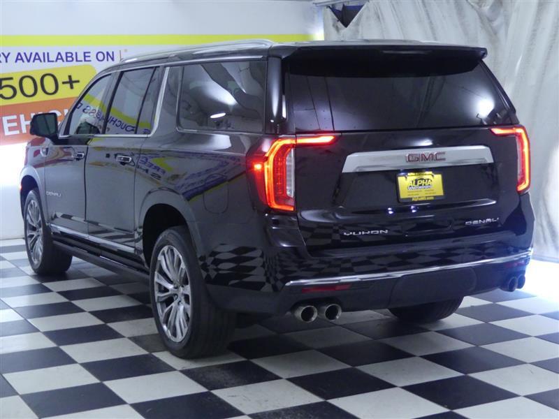 used 2022 GMC Yukon XL car, priced at $52,900