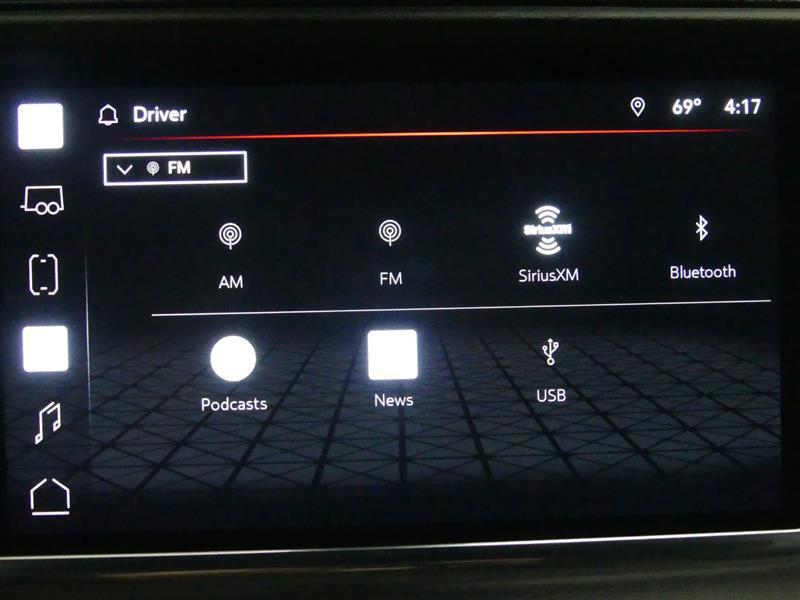 used 2022 GMC Yukon XL car, priced at $52,900