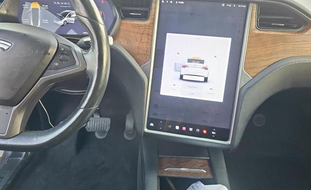 used 2020 Tesla Model X car, priced at $31,500