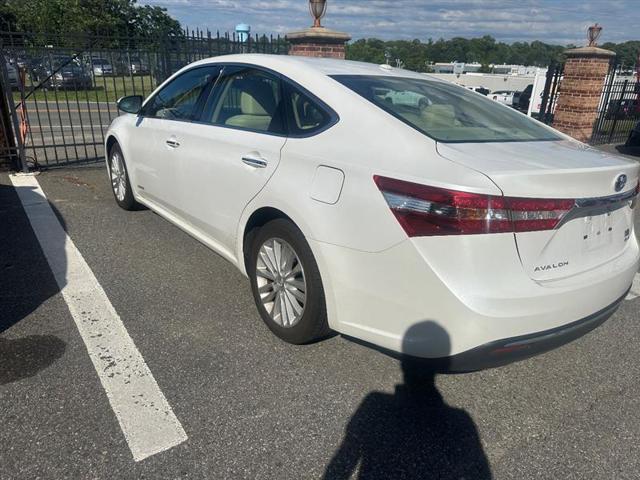 used 2015 Toyota Avalon Hybrid car, priced at $14,900