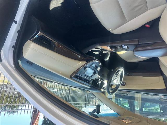 used 2015 Toyota Avalon Hybrid car, priced at $14,900