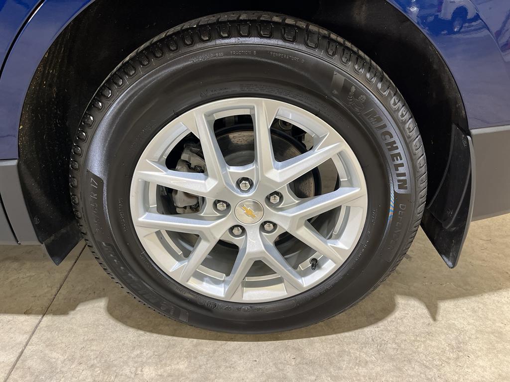 used 2022 Chevrolet Equinox car, priced at $21,000