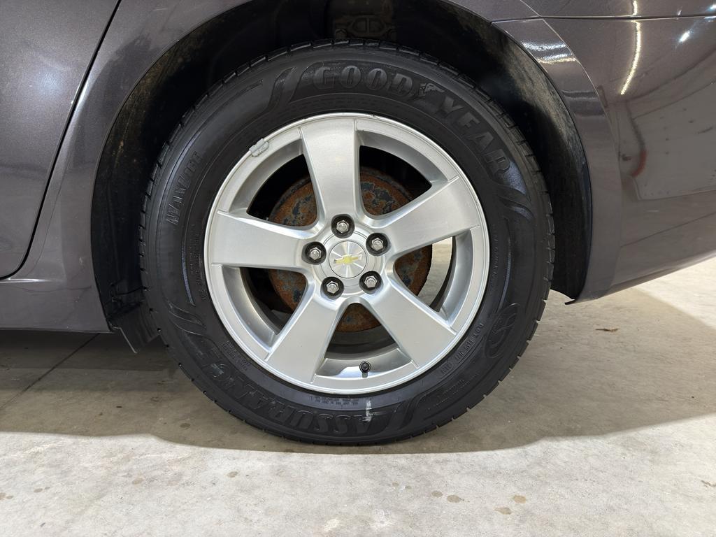 used 2015 Chevrolet Cruze car, priced at $7,000