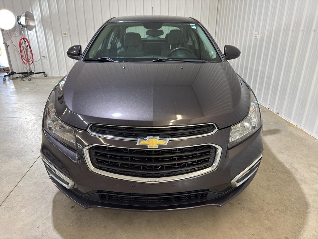 used 2015 Chevrolet Cruze car, priced at $7,000