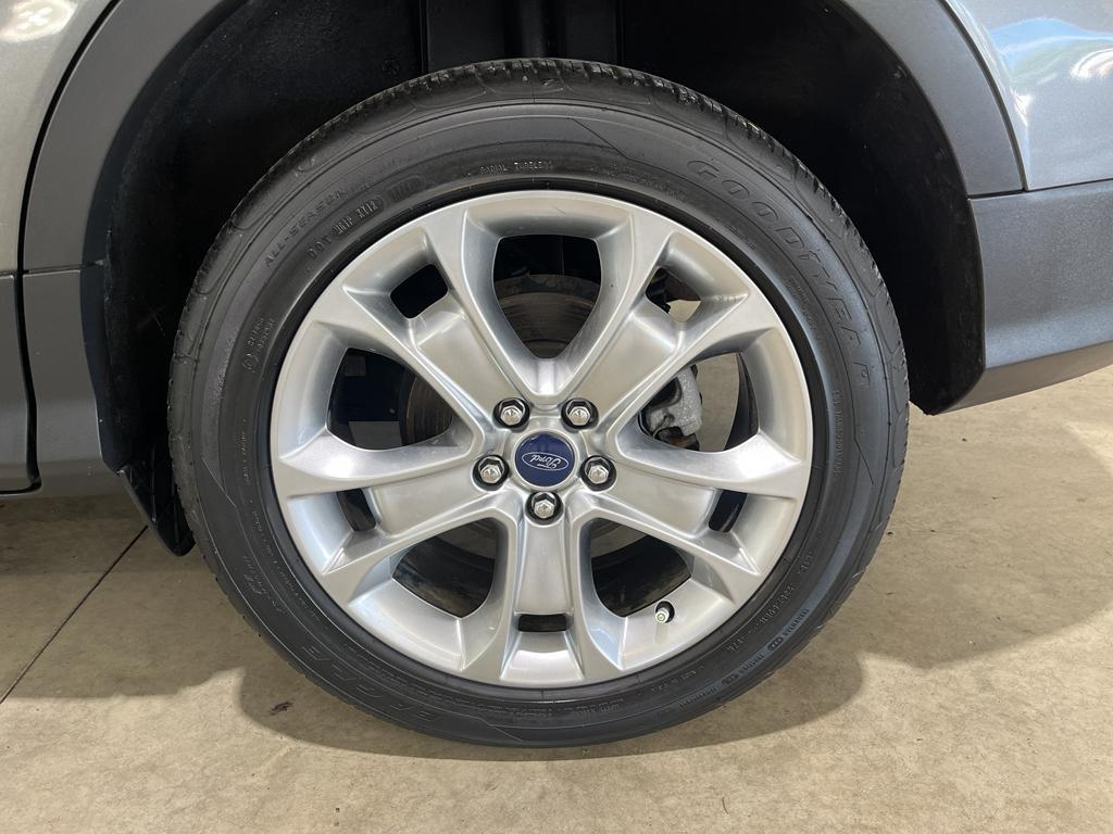 used 2014 Ford Escape car, priced at $13,000