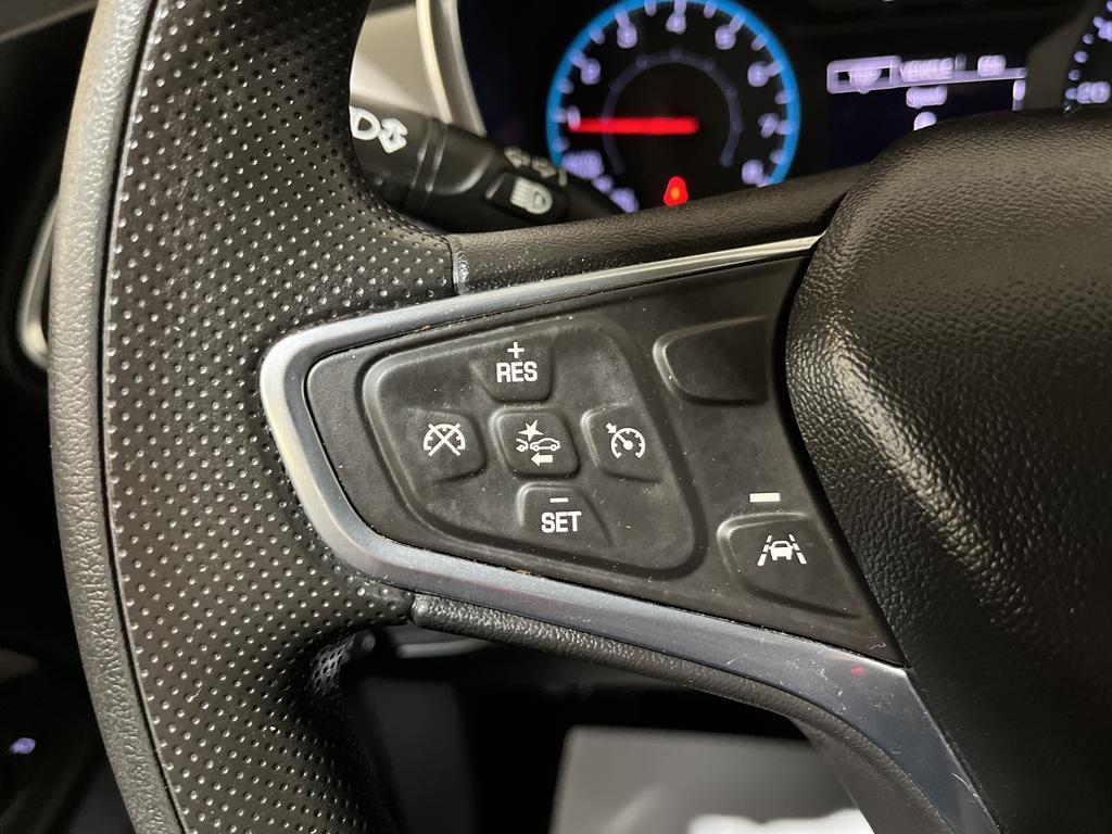 used 2022 Chevrolet Equinox car, priced at $18,000