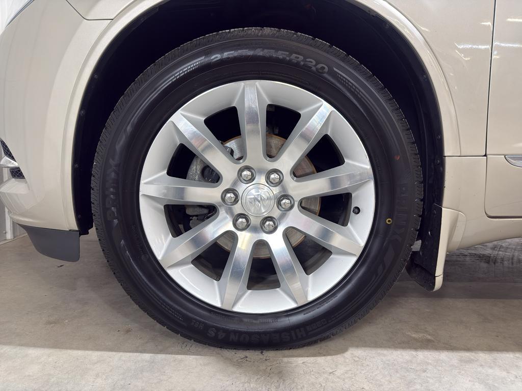 used 2016 Buick Enclave car, priced at $11,000