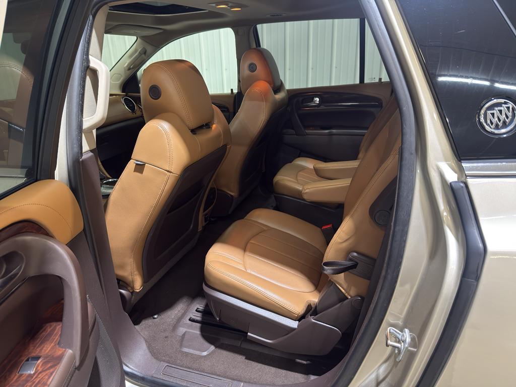 used 2016 Buick Enclave car, priced at $11,000