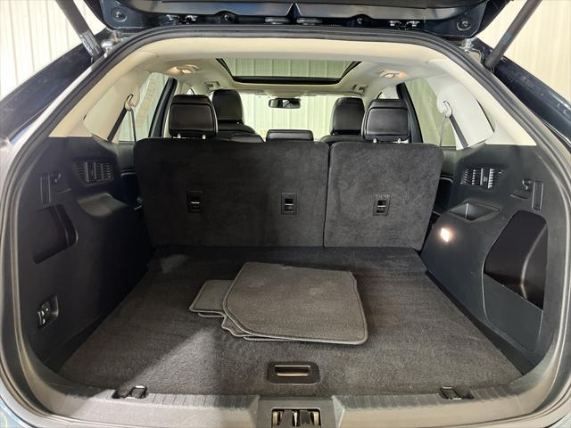 used 2022 Ford Edge car, priced at $26,000