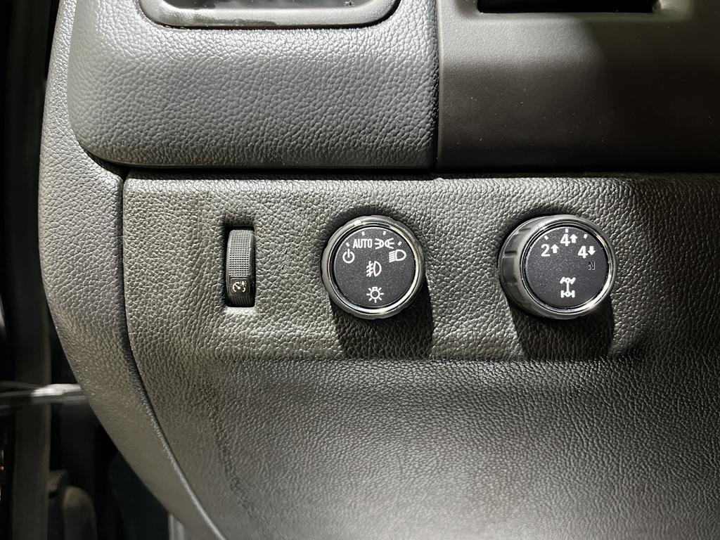 used 2016 Chevrolet Colorado car, priced at $13,000