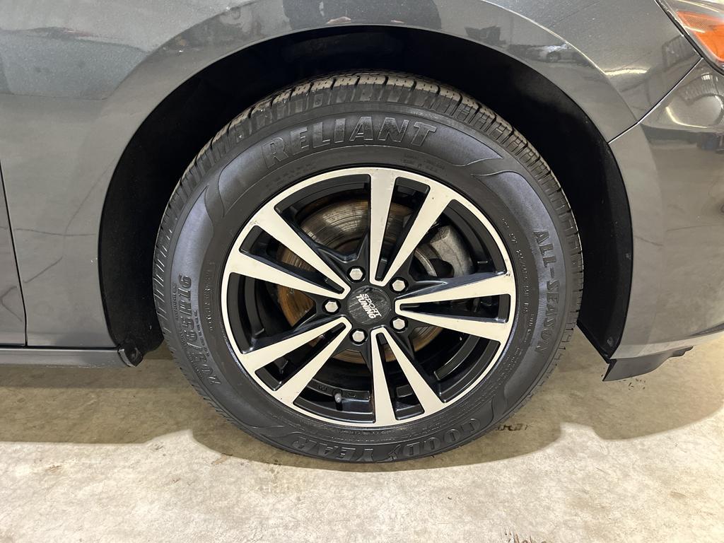 used 2017 Chevrolet Malibu car, priced at $12,000