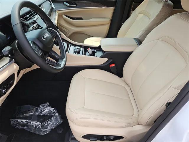 used 2024 Jeep Grand Cherokee L car, priced at $39,900